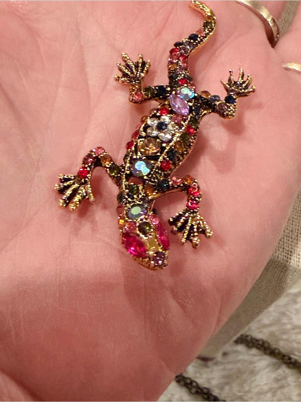 Multicolor Crystal Lizard Gecko Brooch Pin - Picture 4 of 6